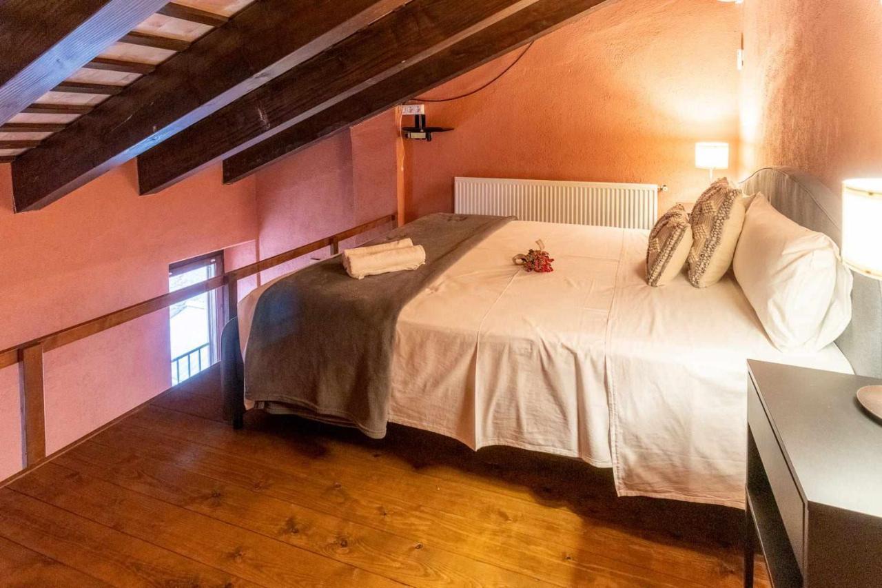 Boadella Rustic Casa Rural En El Alt Emporda Girona